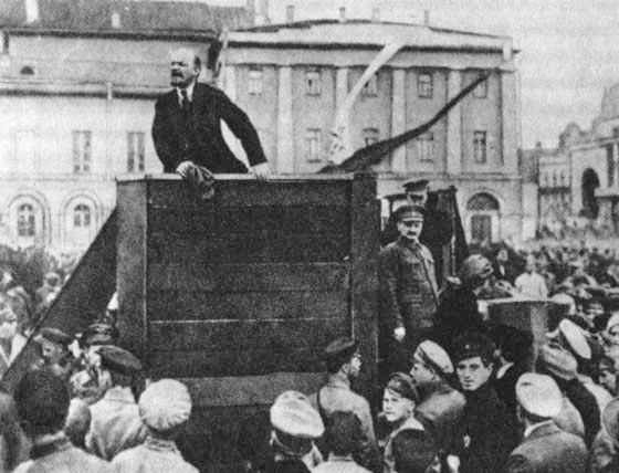 Lenin addressing a crowd, 1920